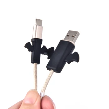 1Set Bat Style Prevent Damage to the Cable Protector Data Cord Wire Universal Silicone USB Charger Saver Cover
1Set Bat Style Prevent Damage to the Cable Protector Data Cord Wire Universal Silicone USB Charger Saver Cover