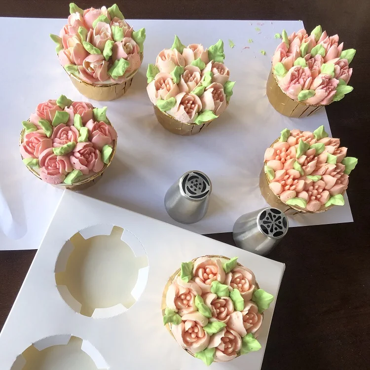 8pcs Russian Nozzle Tulip Integrally Molded Cream Rose Cherry Blossom Decorating Head Pattern Decorating Tool Cake Paint Brush
8pcs Russian Nozzle Tulip Integrally Molded Cream Rose Cherry Blossom Decorating Head Pattern Decorating Tool Cake Paint Brush