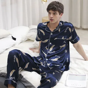 Men Pajamas Imitated Silk Fabric Summer Thin Section Cardigan Fold-down Collar Short Sleeve Set Men's Silk Printed Summer Wear C
Men Pajamas Imitated Silk Fabric Summer Thin Section Cardigan Fold-down Collar Short Sleeve Set Men's Silk Printed Summer Wear C