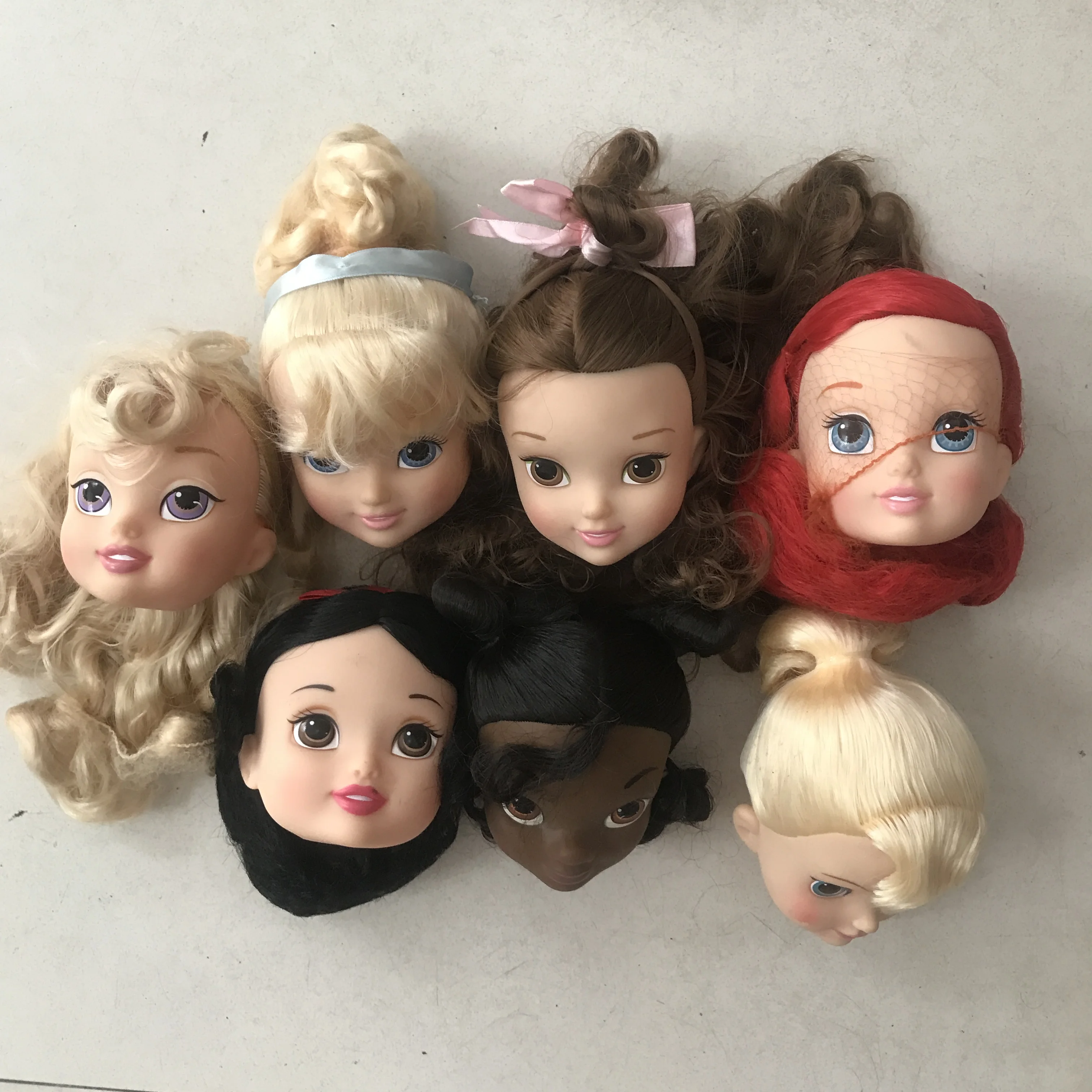 1pcs DSN Original bulk salon baby Snow White doll head single head bulk can match azoneS body DIY Random delivery
1pcs DSN Original bulk salon baby Snow White doll head single head bulk can match azoneS body DIY Random delivery