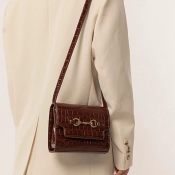 2020 New Crocodile Pattern Retro Shoulder Bag Underarm-bag Diagonal-bag Fashion Casual Small Square Bag A242
2020 New Crocodile Pattern Retro Shoulder Bag Underarm-bag Diagonal-bag Fashion Casual Small Square Bag A242