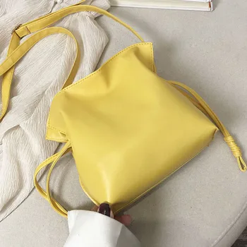 Women bags with colorful Strap Bucket Bag Women PU Leather Shoulder Bags Brand Designer Ladies Crossbody messenger Bags
Women bags with colorful Strap Bucket Bag Women PU Leather Shoulder Bags Brand Designer Ladies Crossbody messenger Bags