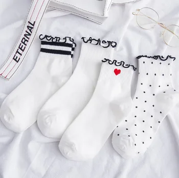 2020 New Fasahion Women's Short Socks Casual Socks Harajuku Colleage Style Socks Red Heart And Ruffle Edge Loose Socks Cotton So
2020 New Fasahion Women's Short Socks Casual Socks Harajuku Colleage Style Socks Red Heart And Ruffle Edge Loose Socks Cotton So