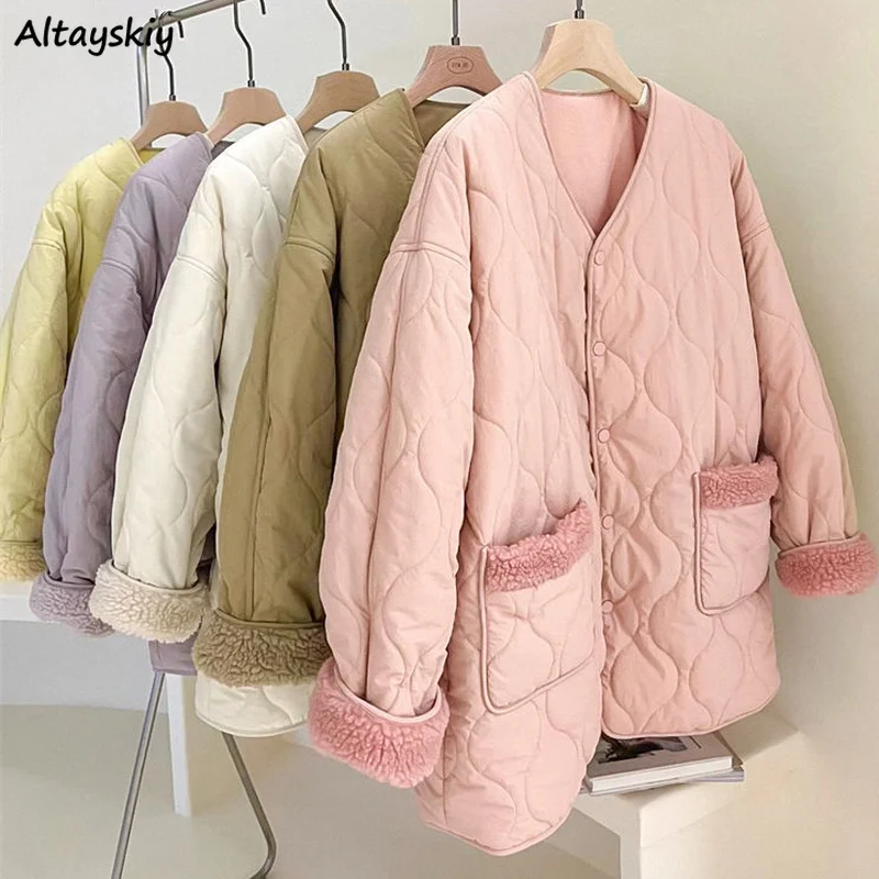 Parkas Women Sweet Fashion Patchwork Lambswool V-neck Daily Streetwear Thickening Warm Retro Gentle Chic Ulzzang Simple Outwear
Parkas Women Sweet Fashion Patchwork Lambswool V-neck Daily Streetwear Thickening Warm Retro Gentle Chic Ulzzang Simple Outwear