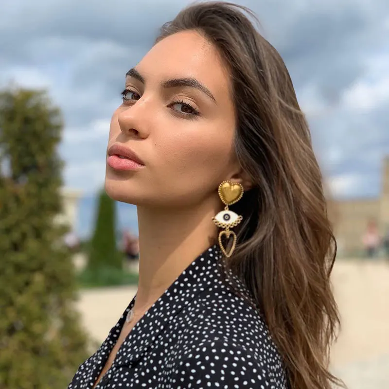 JUJIA Fashion Women Lady Metal Gold Love Heart Pendant Dangle Earring Party Charm Evil Eye Earring Jewelry Brincos
JUJIA Fashion Women Lady Metal Gold Love Heart Pendant Dangle Earring Party Charm Evil Eye Earring Jewelry Brincos