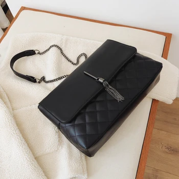 Elegant Female Large Tote Bag 2019 New High Quality PU Leather Women's Designer Handbag Tassel Chain Shoulder Messenger Bag
Elegant Female Large Tote Bag 2019 New High Quality PU Leather Women's Designer Handbag Tassel Chain Shoulder Messenger Bag