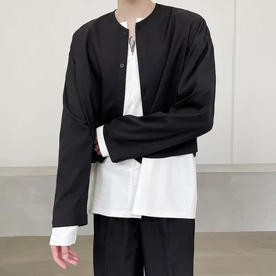 Large size spring cold breeze loose round neck super short long sleeve shirt fashion men's temperament short style shirt
Large size spring cold breeze loose round neck super short long sleeve shirt fashion men's temperament short style shirt