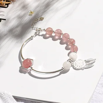 Badou Nails Natural Strawberry Crystal White Moonstone Bracelets INS Non-mainstream Design Fashion Bracelets for a Girlfriend 20
Badou Nails Natural Strawberry Crystal White Moonstone Bracelets INS Non-mainstream Design Fashion Bracelets for a Girlfriend 20
