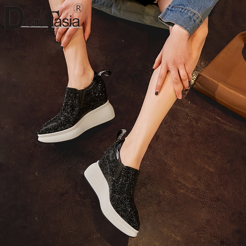 DORATASIA Office Girl Spring Pumps Slip On Pumps Women Bling Genuine Leather Increasing Height Pointed Toe Leisure Shoes Woman
DORATASIA Office Girl Spring Pumps Slip On Pumps Women Bling Genuine Leather Increasing Height Pointed Toe Leisure Shoes Woman