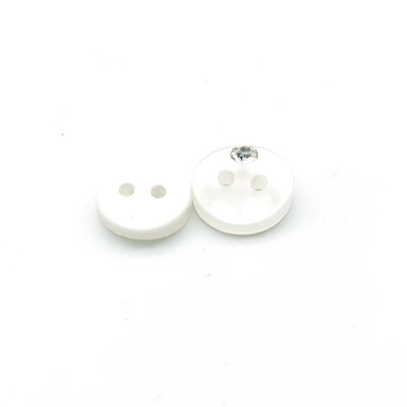 Inlay Buttons 100pcs/lot Resin Light Buttons Clothing 2 Holes Buttons Wholesaleable Round Irregularity Commonly used
Inlay Buttons 100pcs/lot Resin Light Buttons Clothing 2 Holes Buttons Wholesaleable Round Irregularity Commonly used