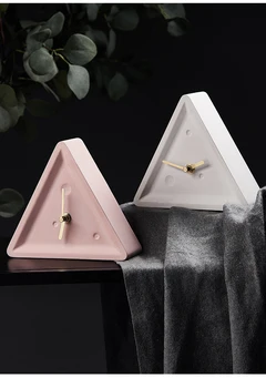Bedside Bedroom Portable Personalized Alarm Clock Unique Triangular Marble Alarm Clock Large Modern Table Alarm Clocks II50NZ
Bedside Bedroom Portable Personalized Alarm Clock Unique Triangular Marble Alarm Clock Large Modern Table Alarm Clocks II50NZ