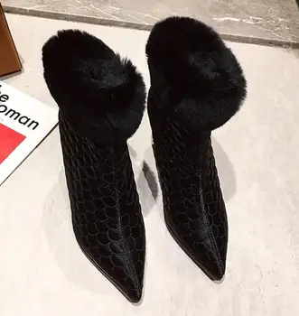 2019 winter wild new sexy plus velvet Slim pointed female boots net red high heel women's booties
2019 winter wild new sexy plus velvet Slim pointed female boots net red high heel women's booties