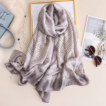 Chinese Silk Autumn and winter New style Lady Fashion Print scarf Popular Headscarf Women Sunscreen Beach quality silk Shawl 
Chinese Silk Autumn and winter New style Lady Fashion Print scarf Popular Headscarf Women Sunscreen Beach quality silk Shawl
