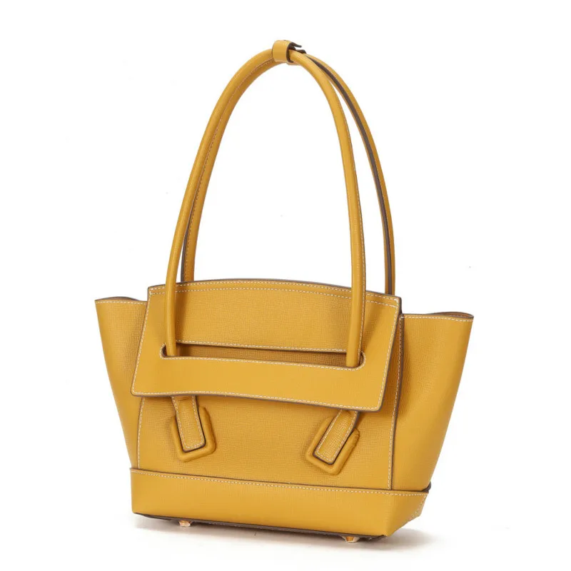 Ladies Tote Handbag Vintage Bags for Women 2019 Genuine Leather Tote Woman Messenger Shoulder Hand Bag Crossbody Luxury Designer 
Ladies Tote Handbag Vintage Bags for Women 2019 Genuine Leather Tote Woman Messenger Shoulder Hand Bag Crossbody Luxury Designer