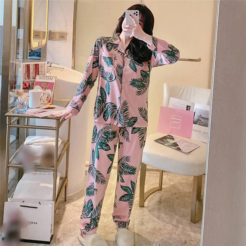 Women's Sleepwear Set Female Autumn Winter Casual Cartoon Printed Long Sleeve Turn Down Neck Plus Size Pajamas Suits
Women's Sleepwear Set Female Autumn Winter Casual Cartoon Printed Long Sleeve Turn Down Neck Plus Size Pajamas Suits