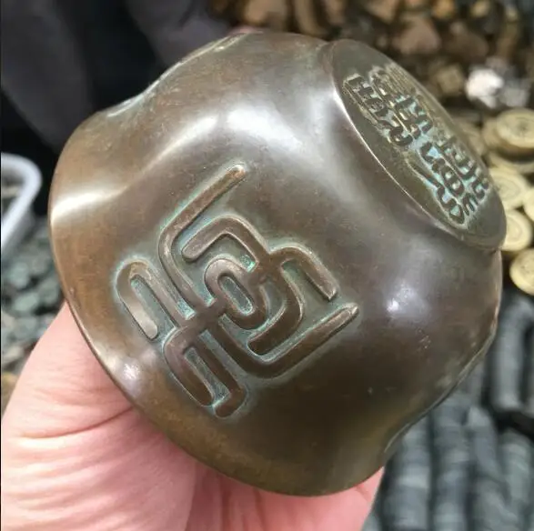 Антикварная медная чаша в античном стиле, чаша в форме старых трубок, Декоративная скульптура
Антикварная медная чаша в античном стиле, чаша в форме старых трубок, Декоративная скульптура