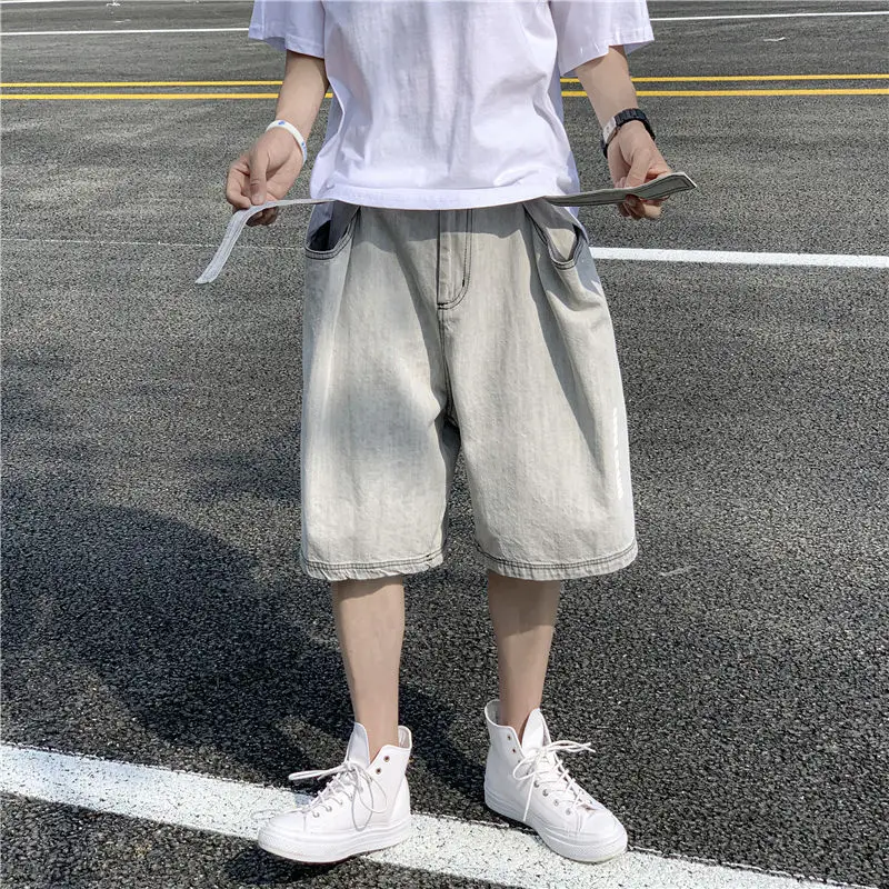 2020 Summer New Youth Popular Loose Large Size Solid Color Denim Five-point Pants Fashion Casual Wide-leg Shorts Gray
2020 Summer New Youth Popular Loose Large Size Solid Color Denim Five-point Pants Fashion Casual Wide-leg Shorts Gray