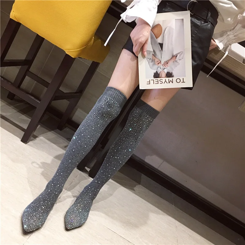 Crystal Stretch Fabric Sock Boots Pointy Toe Over-the-Knee Heel Thigh High Pointed Toe Woman Boot Dropshipping
Crystal Stretch Fabric Sock Boots Pointy Toe Over-the-Knee Heel Thigh High Pointed Toe Woman Boot Dropshipping