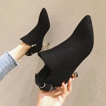 Net red short boots 2019 new autumn and winter models winter wild stiletto pointed high-heeled shoes tide 
Net red short boots 2019 new autumn and winter models winter wild stiletto pointed high-heeled shoes tide