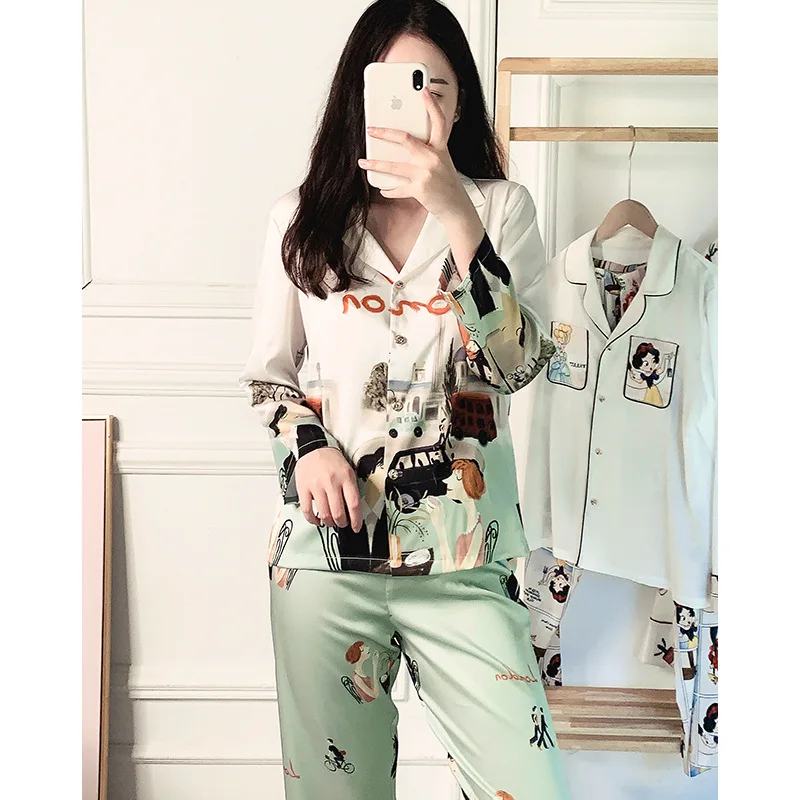 Pajamas Women's Silk Spring and Autumn Classic Cute Cartoon Cardigan Home Service Suit Satin Chiffon Digital Printing Pajamas
Pajamas Women's Silk Spring and Autumn Classic Cute Cartoon Cardigan Home Service Suit Satin Chiffon Digital Printing Pajamas