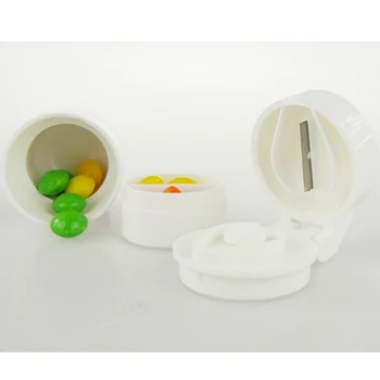 Portable 4 in 1 Powder Tablet Grinder Powder Pill Cutter Medicine Splitter Tablet Divider Cutter Storage Box
Portable 4 in 1 Powder Tablet Grinder Powder Pill Cutter Medicine Splitter Tablet Divider Cutter Storage Box