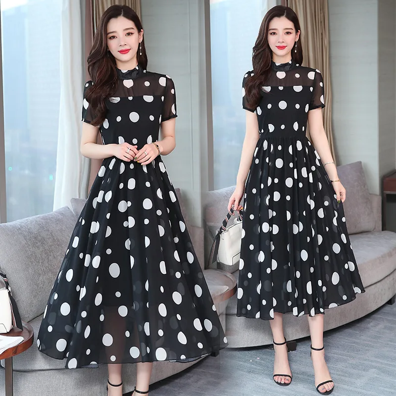 Season New Style Retro Elegant Short Sleeve Chiffon Floral Dress Women's Waist Hugging Big Hemline Dress
Season New Style Retro Elegant Short Sleeve Chiffon Floral Dress Women's Waist Hugging Big Hemline Dress