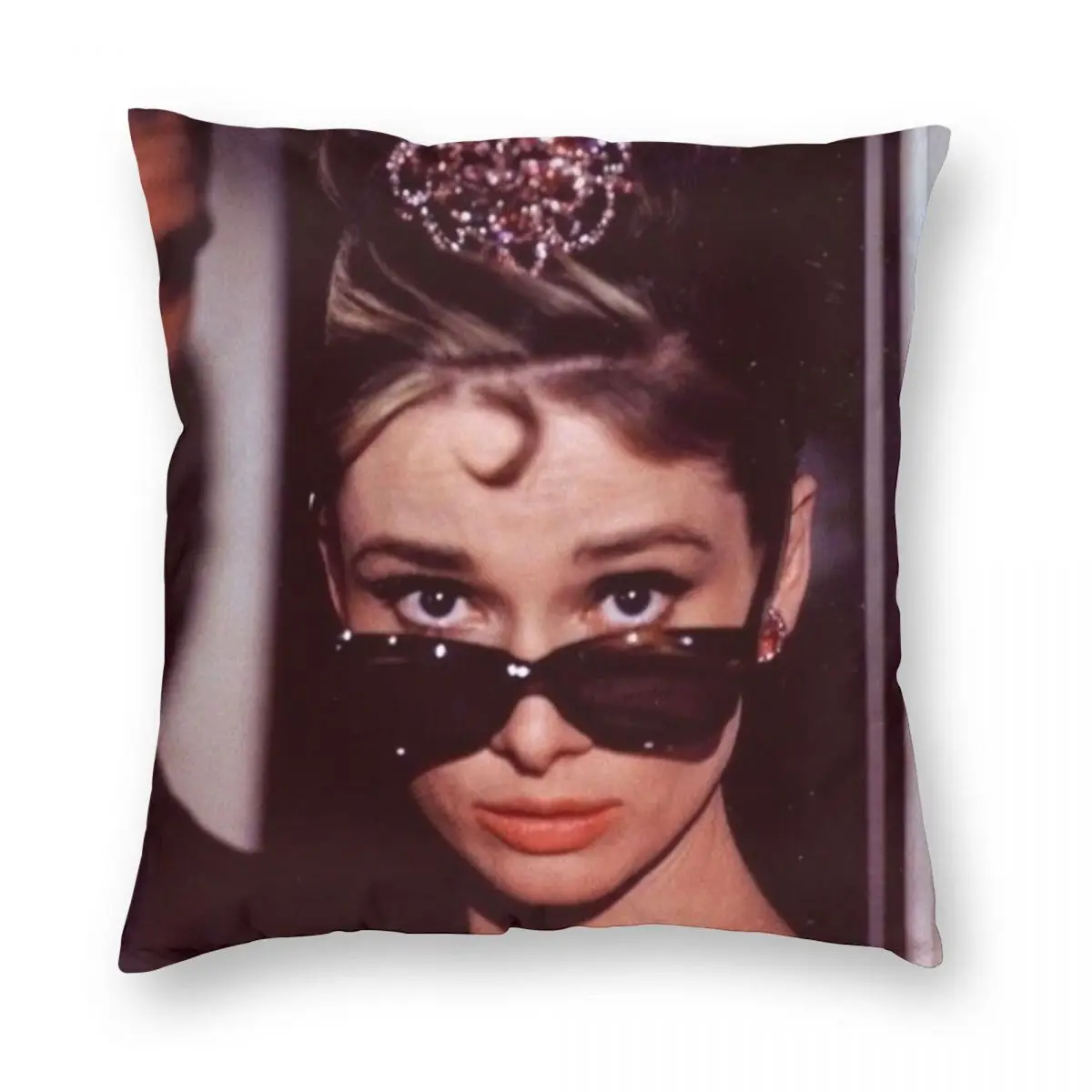 

Audrey Hepburn Portrait Square Pillowcase Polyester Linen Velvet Creative Zip Decor Throw Pillow Case Bed Cushion Cover 45x45