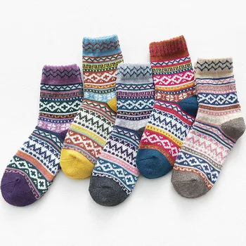 

5Pairs/lot New Witner Thick Warm Wool Women Socks Vintage Christmas Socks Fashion Casual Colorful Socks Gift Free size