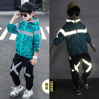 2020 children's wear New boy's fashion glow-in-the-dark suit circuit board reflective set for kids and boys
2020 children's wear New boy's fashion glow-in-the-dark suit circuit board reflective set for kids and boys