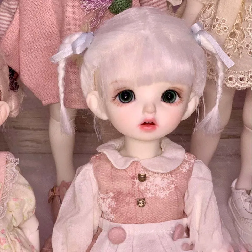 Парик для куклы 1/6 BJD SD парик принцесса кукла плетеная искусственные волосы парик бант украшение принцесса детская игрушка подарок для куклы BJD
Парик для куклы 1/6 BJD SD парик принцесса кукла плетеная искусственные волосы парик бант украшение принцесса детская игрушка подарок для куклы BJD