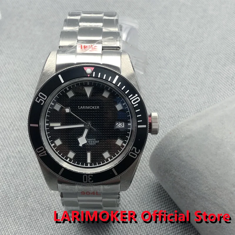 LARIMOKER New Mechanical Watches Black Dial Stainless Steel Strap Vaulted Glass With Date 24 Jewelry NH35A Automatic Movement 
LARIMOKER New Mechanical Watches Black Dial Stainless Steel Strap Vaulted Glass With Date 24 Jewelry NH35A Automatic Movement