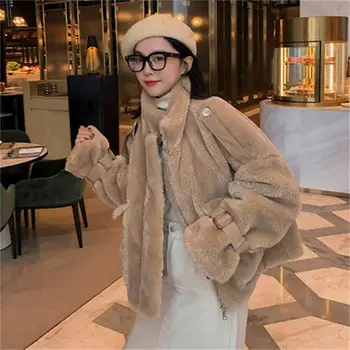 The new European catwalk models Dongdaemun lamb's wool winter coat female short paragraph thick lamb fur
The new European catwalk models Dongdaemun lamb's wool winter coat female short paragraph thick lamb fur