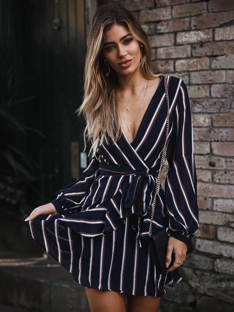 Dress Women's Fashion Lantern Sleeve Casual Striped V-Neck Dress Casual Ruffle Mini Party Dress Bandage Design Women
Dress Women's Fashion Lantern Sleeve Casual Striped V-Neck Dress Casual Ruffle Mini Party Dress Bandage Design Women
