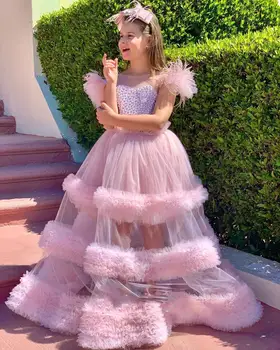 Lavender Flower Girl Dresses For Weddings 2020 Luxury Kids Evening Pageant Ball Gowns Pearle With Feather Communion Dresses 
Lavender Flower Girl Dresses For Weddings 2020 Luxury Kids Evening Pageant Ball Gowns Pearle With Feather Communion Dresses