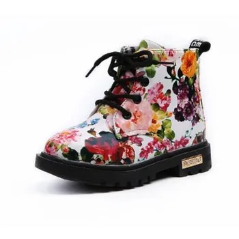 Comfy Kids Shoes Floral Martin Boots for Girls Botas Elegant Flower Print PU Leather Shoes Child Rubber Soled Boots Brand Bottes 
Comfy Kids Shoes Floral Martin Boots for Girls Botas Elegant Flower Print PU Leather Shoes Child Rubber Soled Boots Brand Bottes