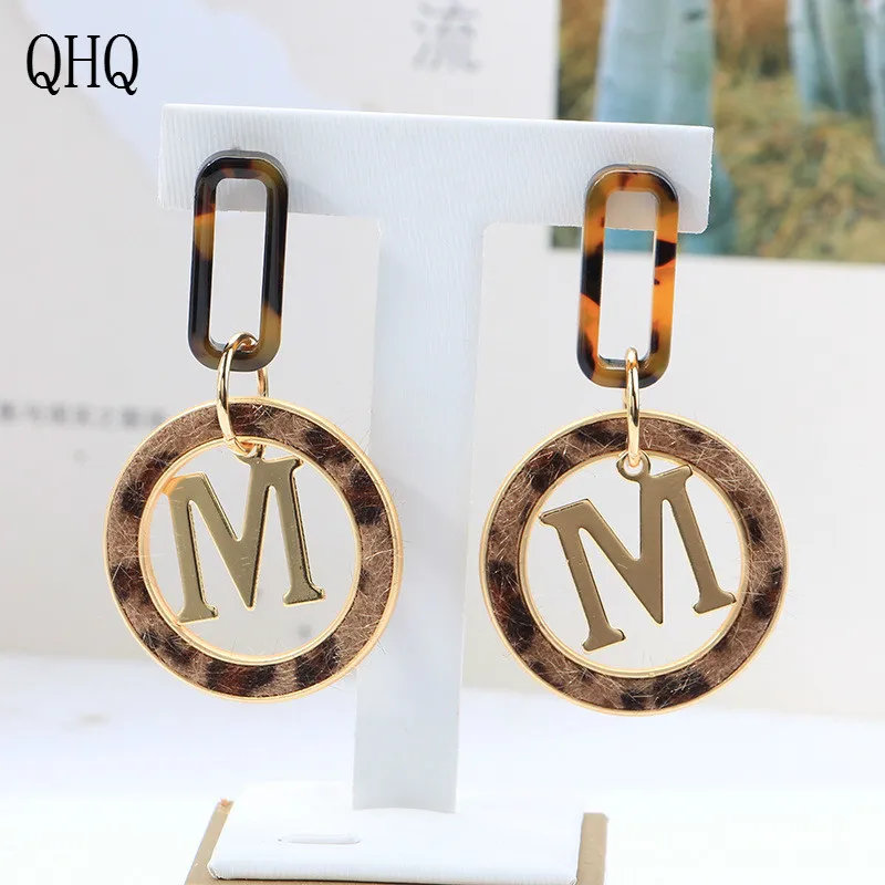 2020 woman earrings M-letter Leopard pattern geometric circle earing gift for women's long vintage style accessories jewelry
2020 woman earrings M-letter Leopard pattern geometric circle earing gift for women's long vintage style accessories jewelry