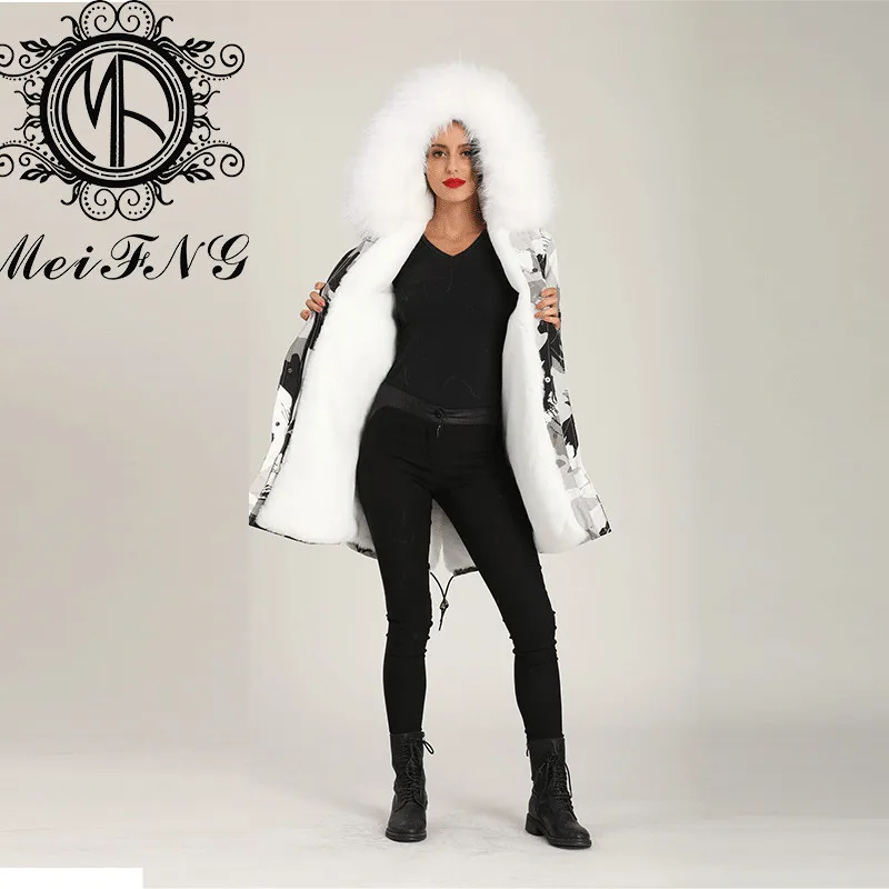 Фото Дизайнерское серое камуфляжное пальто с мехом крутая зимняя Длинная женская