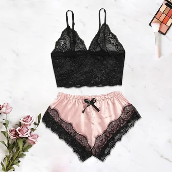 2020 Summer Panty And Bra Set Sleeveless Sexy Underwear Set Lace Floral Cami Top With Pink Trim Satin Shorts Lingerie Sets Women
2020 Summer Panty And Bra Set Sleeveless Sexy Underwear Set Lace Floral Cami Top With Pink Trim Satin Shorts Lingerie Sets Women