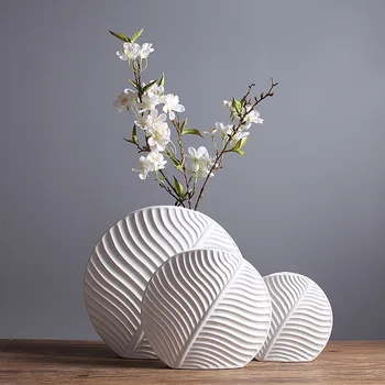 MODERN FASHION PORCELAIN LEAF SHAPE FLOWER VASE SET MINIMALIST CERAMIC JARDINIERE ART AND CRAFT ADORNMENT FURNISHING ACCESSORIES
MODERN FASHION PORCELAIN LEAF SHAPE FLOWER VASE SET MINIMALIST CERAMIC JARDINIERE ART AND CRAFT ADORNMENT FURNISHING ACCESSORIES