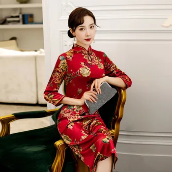 Vintage Button Embroidery Women Cheongsam Mandarin Collar Velvet Midi Chinese Prom Dress Classic Sexy Novelty Qipao Vestidos
Vintage Button Embroidery Women Cheongsam Mandarin Collar Velvet Midi Chinese Prom Dress Classic Sexy Novelty Qipao Vestidos