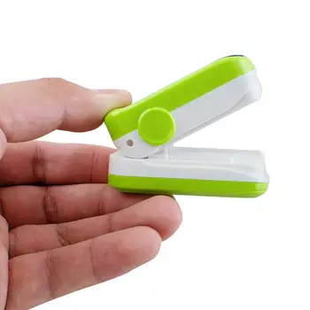 English Display Portable Oximeter Blood Oxygen Meter Monitor Finger Pulse Oximeter PR SPO2 Heart Rate Fingertip LED Fashion New
English Display Portable Oximeter Blood Oxygen Meter Monitor Finger Pulse Oximeter PR SPO2 Heart Rate Fingertip LED Fashion New
