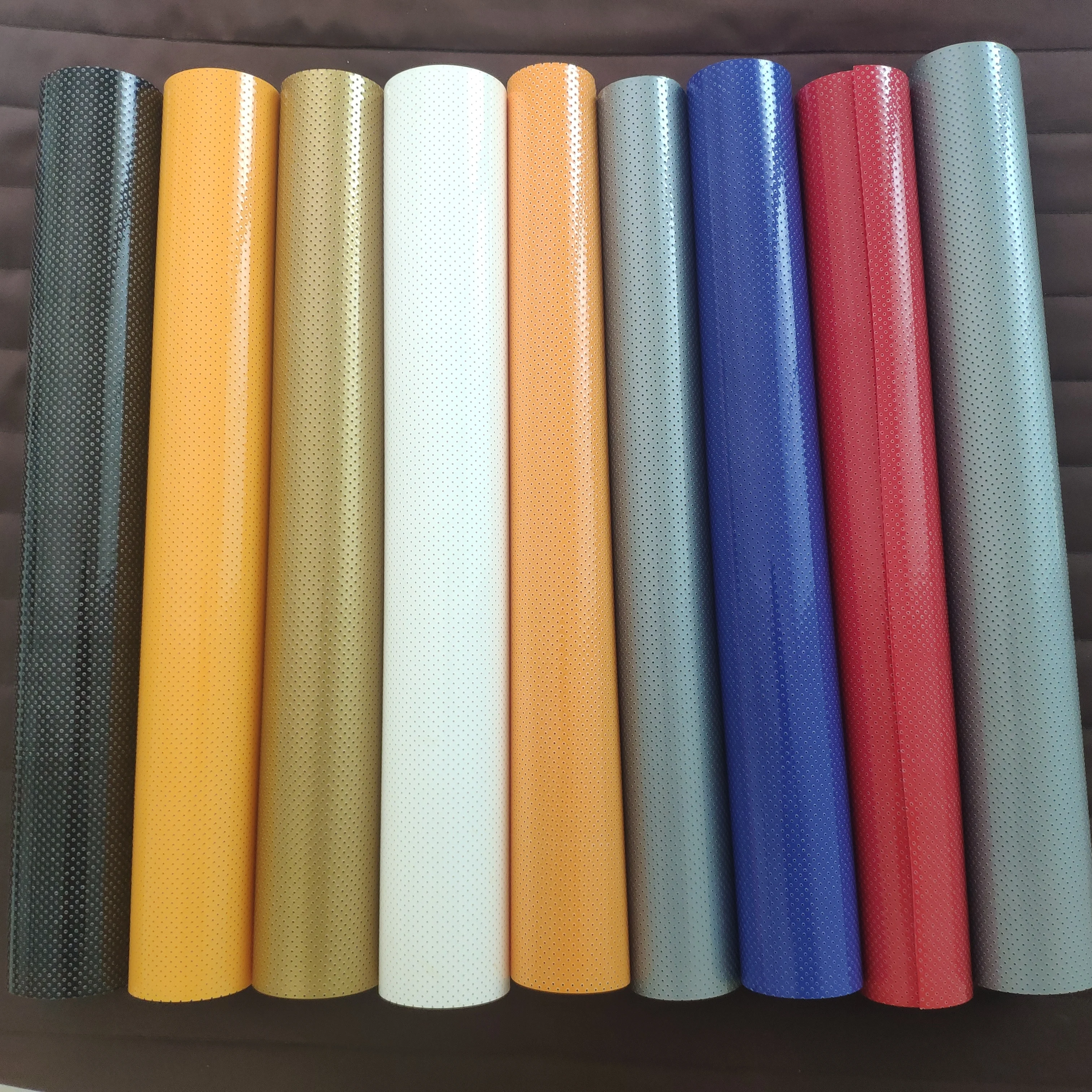 NEW 25cmx100cm Vent Hole PVC Heat Transfer Vinyl Cutting Film Cutter Press Iron-on for Textile T-shirt
NEW 25cmx100cm Vent Hole PVC Heat Transfer Vinyl Cutting Film Cutter Press Iron-on for Textile T-shirt