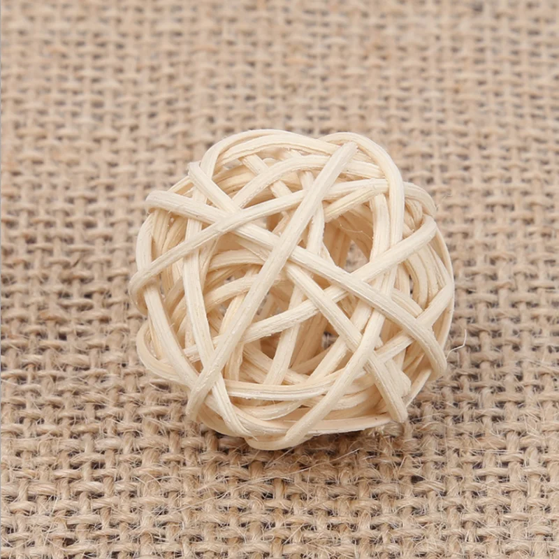 Rabbit Small Pet Hamster Chewing Toy Small Pet Cleaning Teeth Natural Wooden Ball Small Pet Molars Entertainment Toys
Rabbit Small Pet Hamster Chewing Toy Small Pet Cleaning Teeth Natural Wooden Ball Small Pet Molars Entertainment Toys