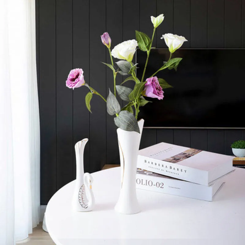 Nordic luxury ceramic Gold depicting Swan vase living room ornament desktop flower dry flower arrangement home decoration
Nordic luxury ceramic Gold depicting Swan vase living room ornament desktop flower dry flower arrangement home decoration
