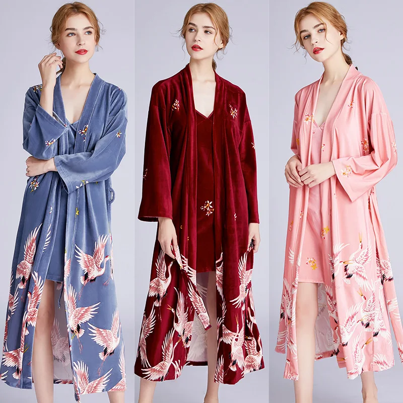 New Winter Women's Silk Robes Set Sleepwear Leisure Warm Bridesmaid Gift Robes For Women Bathrobe Chinese style Long Robe 
New Winter Women's Silk Robes Set Sleepwear Leisure Warm Bridesmaid Gift Robes For Women Bathrobe Chinese style Long Robe
