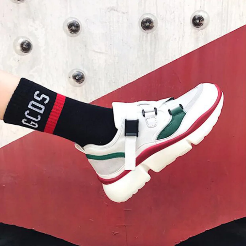Cow Leather Flat Bottom Sports Casual Cross-tied Cow Suede Old Shoes Lazy Shoes Whatsapp+8613586826522 XYZ033
Cow Leather Flat Bottom Sports Casual Cross-tied Cow Suede Old Shoes Lazy Shoes Whatsapp+8613586826522 XYZ033