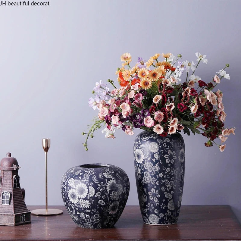 Chinese Style Blue and White Ceramic Vase Retro Living Room Flower Arrangement and Dried Flower Countertop Decorative Ornaments
Chinese Style Blue and White Ceramic Vase Retro Living Room Flower Arrangement and Dried Flower Countertop Decorative Ornaments
