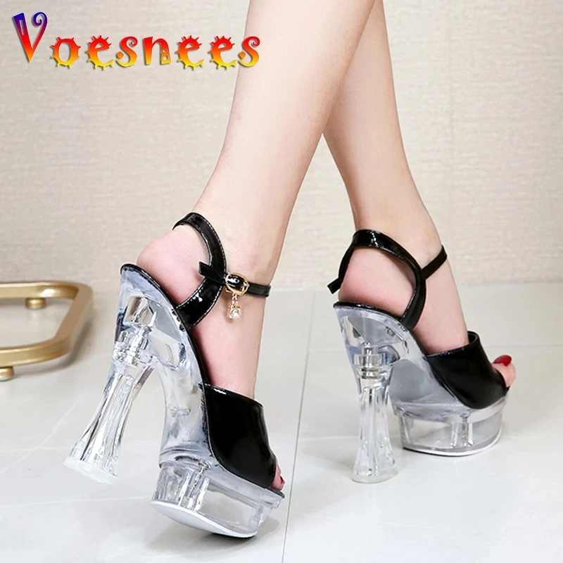 Transparent Thick Heel Sandals Women 2021 Fashion Patent Leather Peep Toe Women Shoes Summer High Heel 15CM Platform Party Shoes
Transparent Thick Heel Sandals Women 2021 Fashion Patent Leather Peep Toe Women Shoes Summer High Heel 15CM Platform Party Shoes