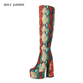 NEW Women Boots 2020 Autumn Winter 14.5CM Waterproof Platform Color Snake Print Knee-length Boots Super High(8cm-up) Square Heel
NEW Women Boots 2020 Autumn Winter 14.5CM Waterproof Platform Color Snake Print Knee-length Boots Super High(8cm-up) Square Heel