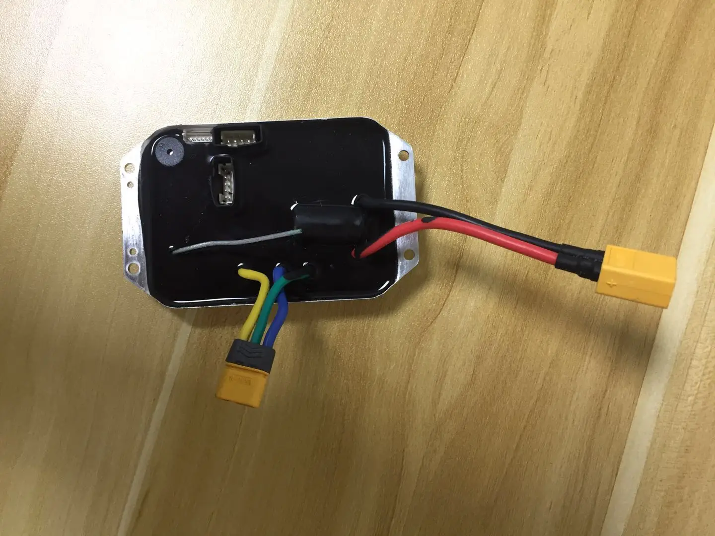 Remote Control Electric Scooter Seal Glue Filling Controller Motor Motor Electronic Speed Regulation Wheel Hub Single Drive
Remote Control Electric Scooter Seal Glue Filling Controller Motor Motor Electronic Speed Regulation Wheel Hub Single Drive